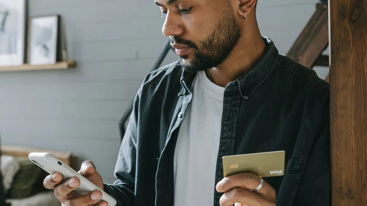Cartão de cashback ou milhas: qual vale mais para você
