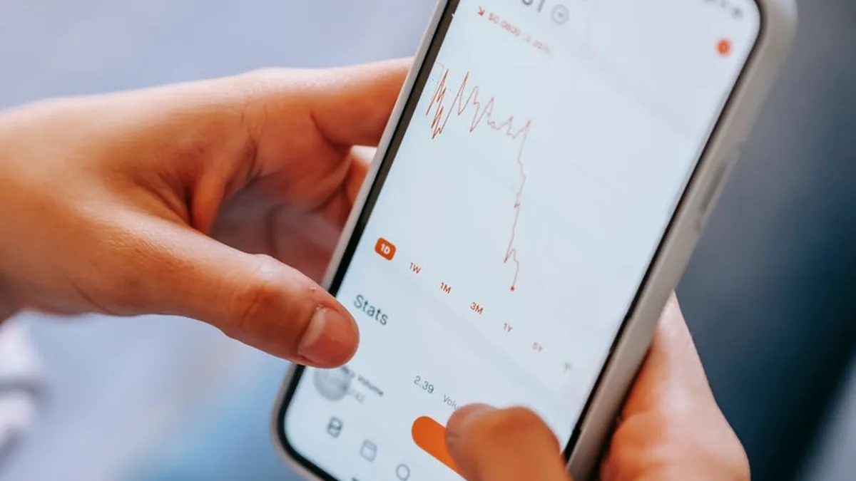 Cartão de crédito com score baixo: opções e caminhos