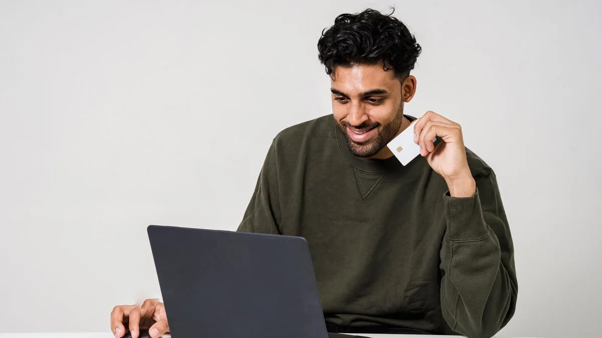 IOF e compras internacionais no cartão de crédito
